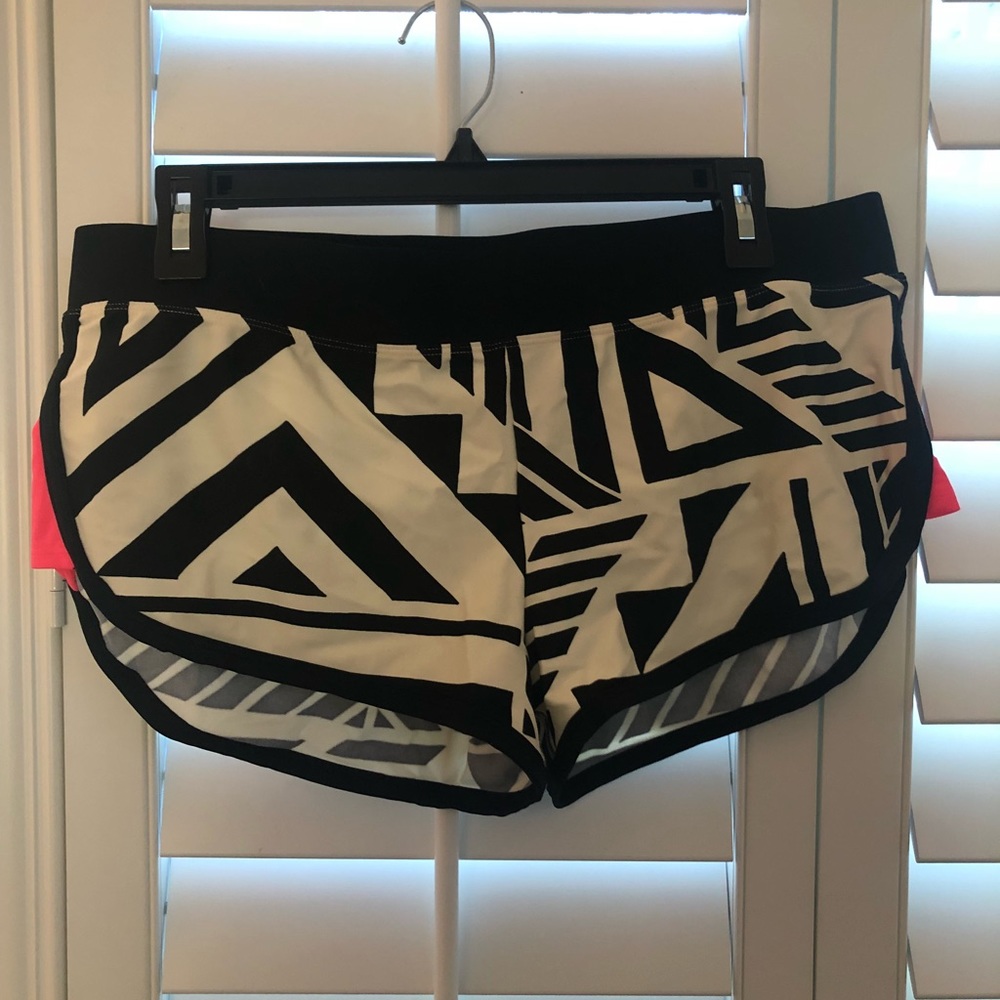 body glove swim shorts, medium, never worn